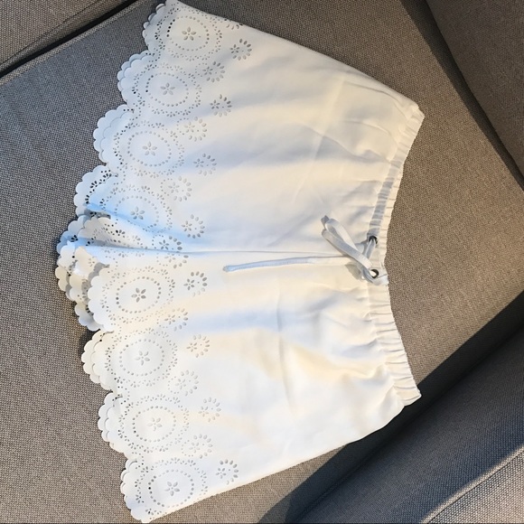 Lovers + Friends Shorts - Picture 3 of 5